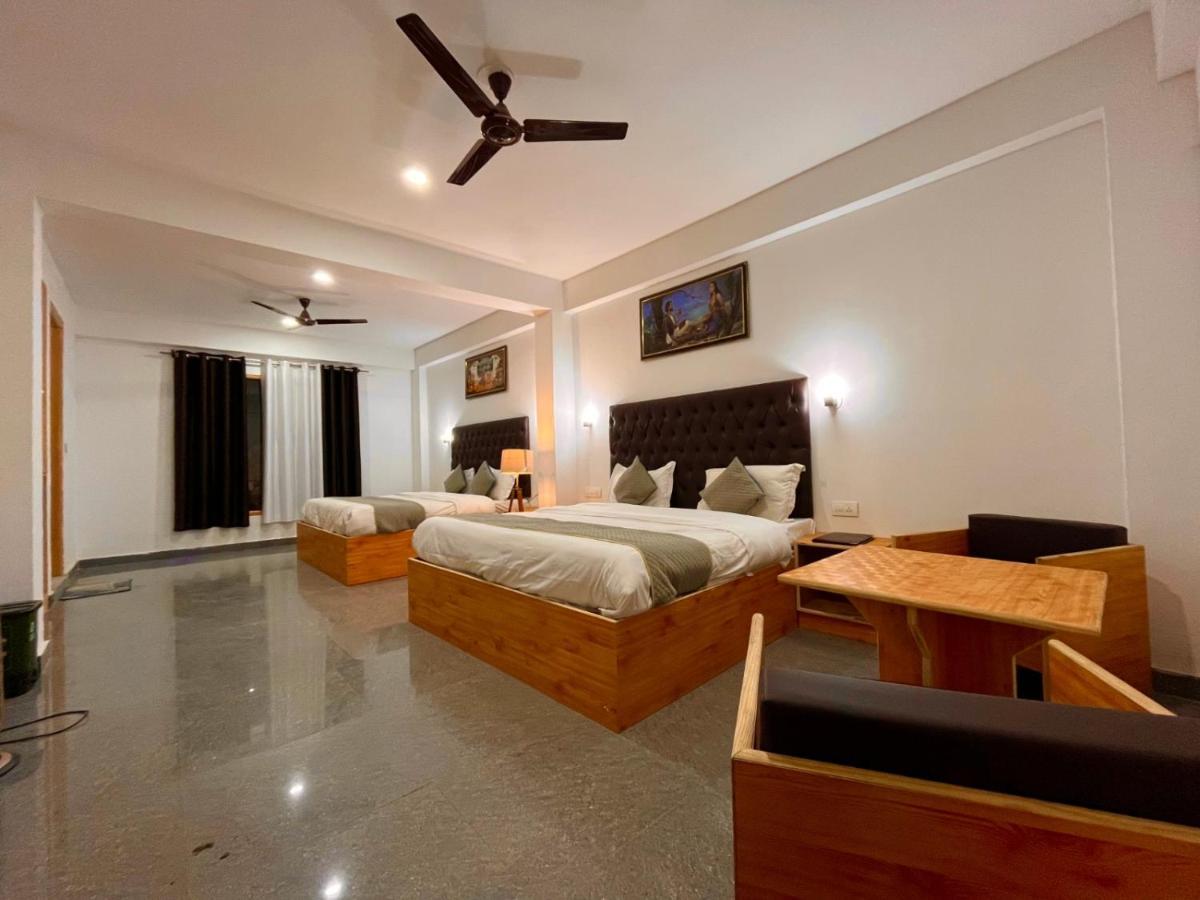 Himalayan Riverpark - A Four Star Luxury Hotel, Manali Buitenkant foto